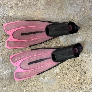 Cressi Pink and Black Diving Fins
